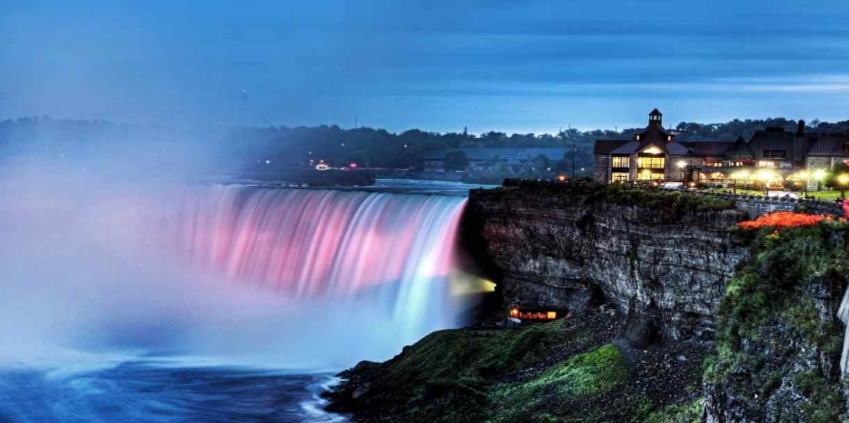 exploring-niagara-falls.jpg